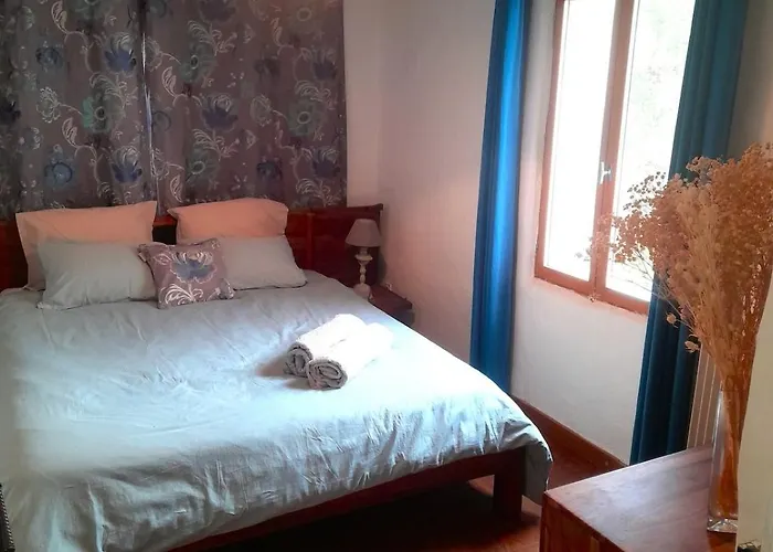 Ferienhaus La Colline Aux Oiseaux - Quatre